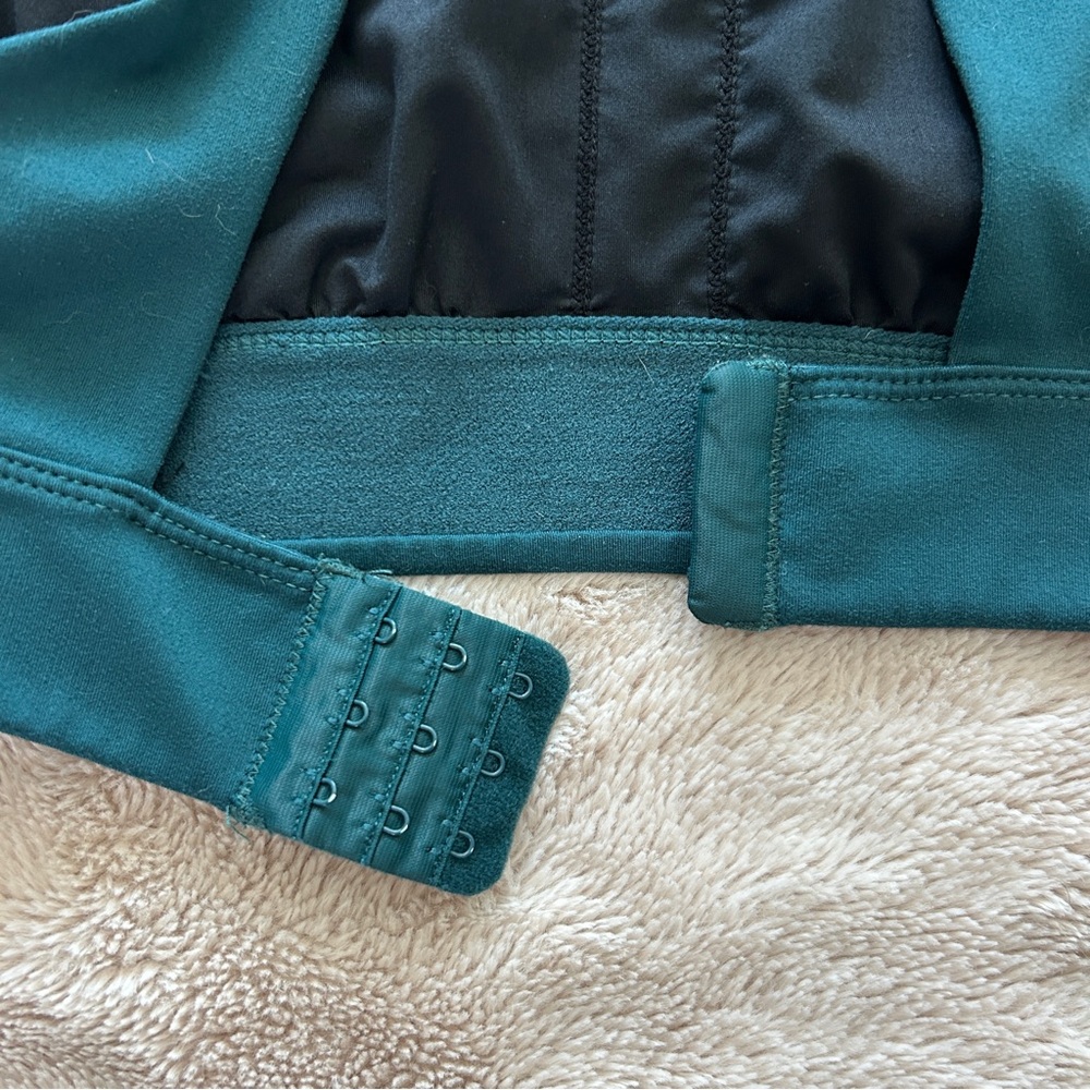 Zella Exhale Studio Lite Sports Bra, Green Moss, Size‎ Small - Picture 6 of 8